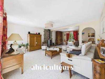 Maison - 186 m² - 7 pièces