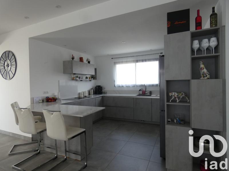 Maison - 198 m² - 8 pièces