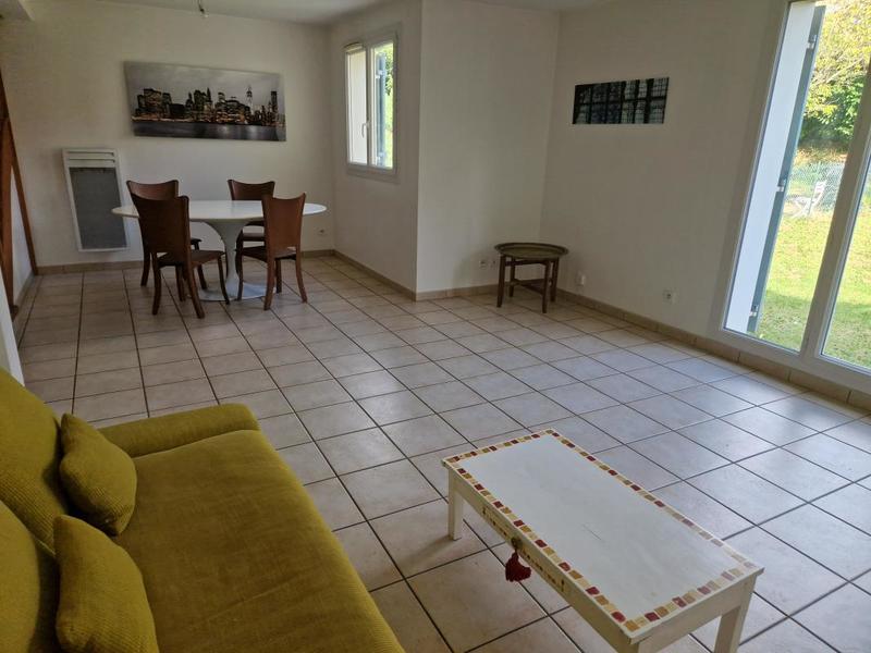 Maison jumelée - 94 m² - 5 pièces
