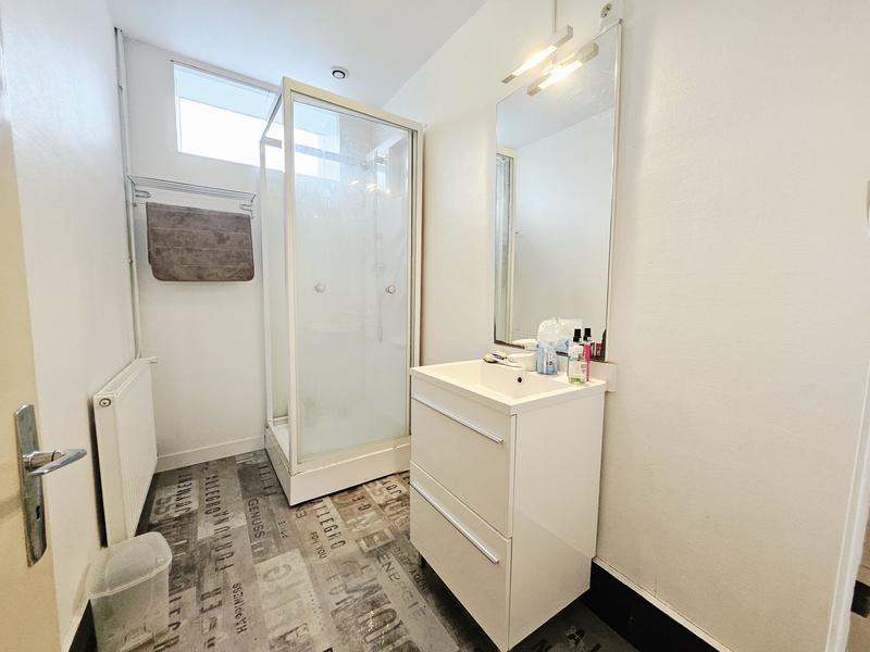 Villa - 262 m² - 13 pièces