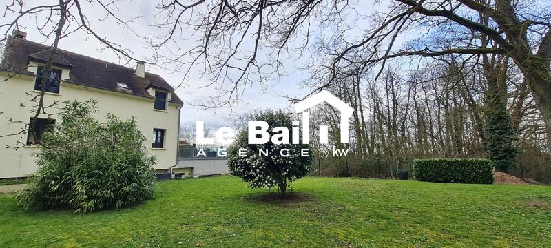 Magasins - 700 m² - 15 pièces