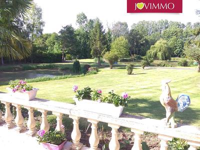 Maison - 309 m² - 11 pièces