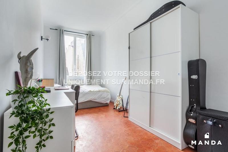 Chambre - 11 m² - 5 pièces