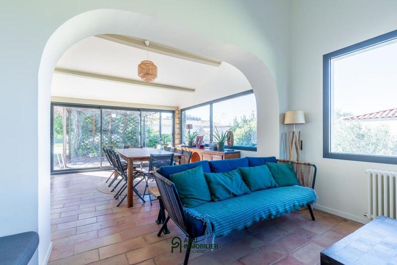 Villa - 300 m² - 7 pièces