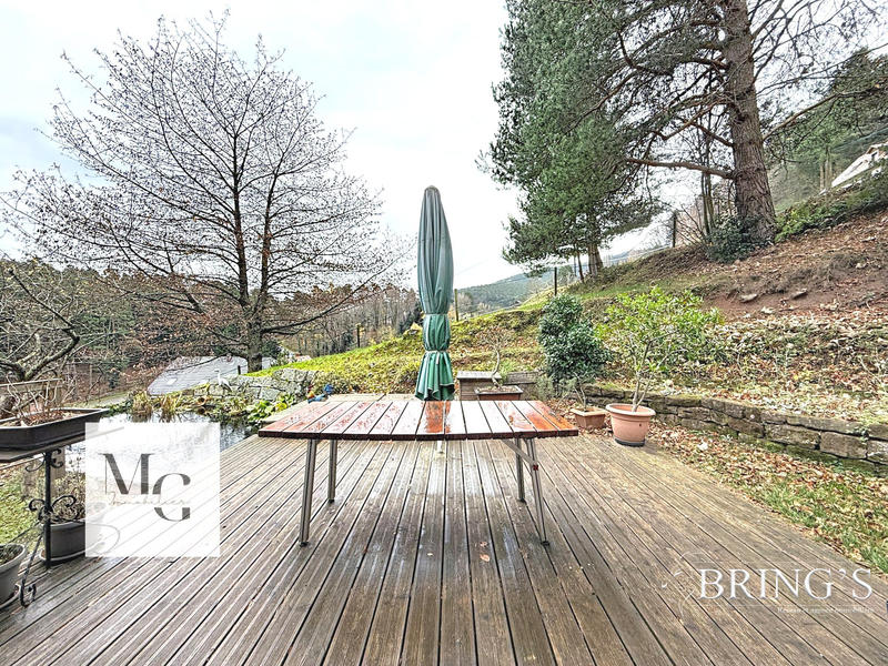 Maison - 96 m² - 4 pièces