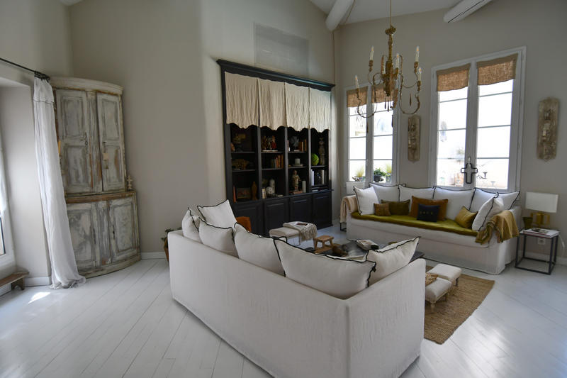 Maison - 295 m² - 10 pièces