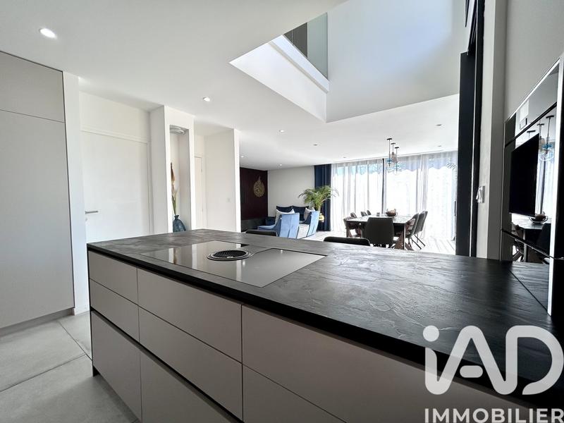 Maison - 138 m² - 4 pièces