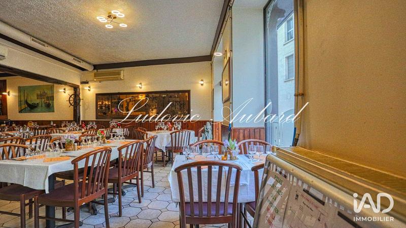 Local commercial - 121 m²