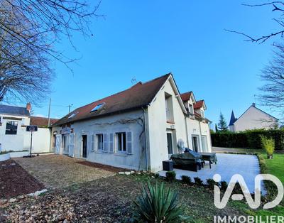 Maison - 206 m² - 8 pièces