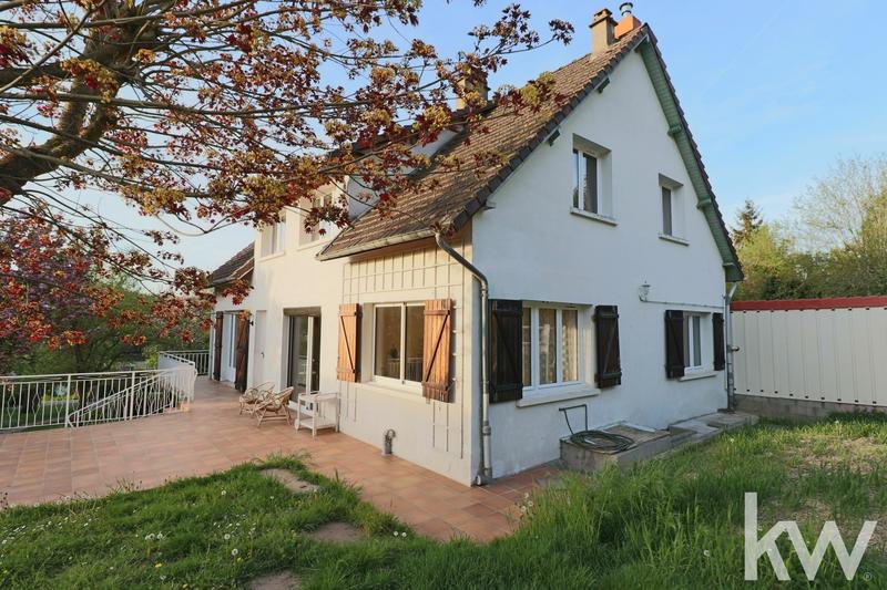 Maison - 156 m² - 8 pièces