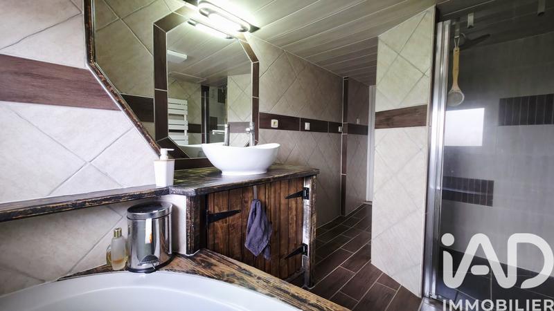 Appartement - 100 m² - 5 pièces