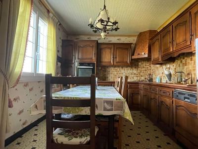 Maison - 99 m² - 4 pièces