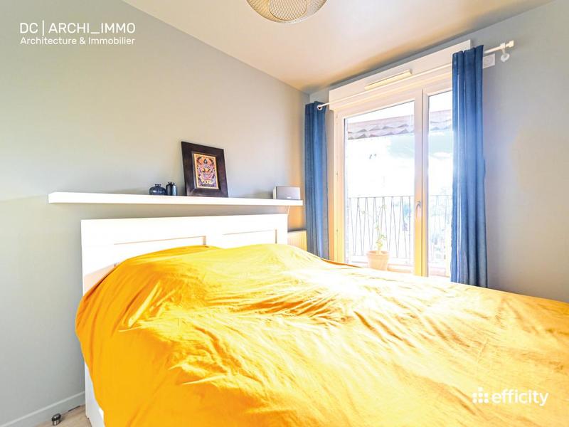 Appartement - 100 m² - 4 pièces