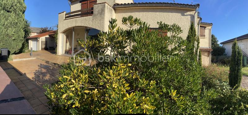 Maison - 191 m² - 7 pièces