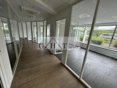 Local commercial - 371 m²