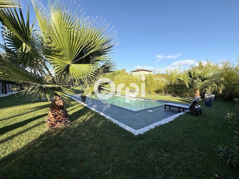 Maison - 290 m² - 5 pièces