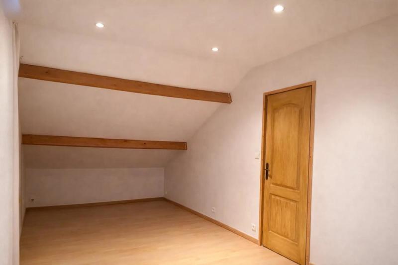 Maison - 110 m² - 6 pièces