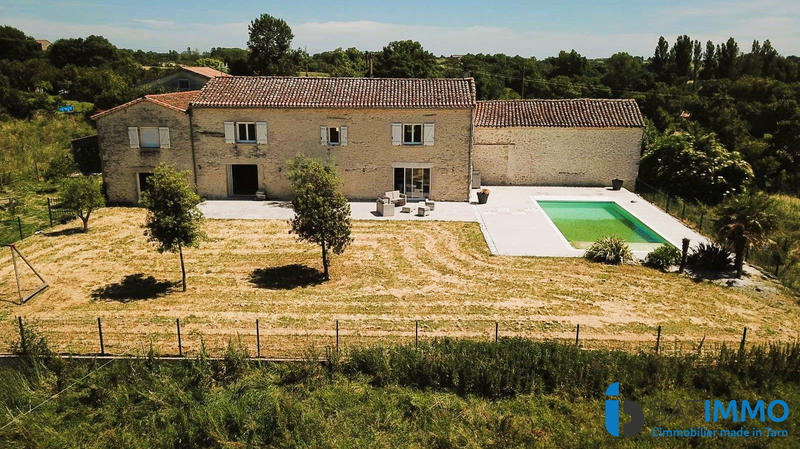 Maison - 308 m² - 8 pièces