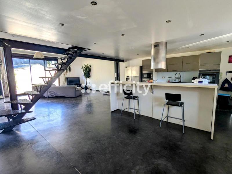 Maison - 160 m² - 5 pièces