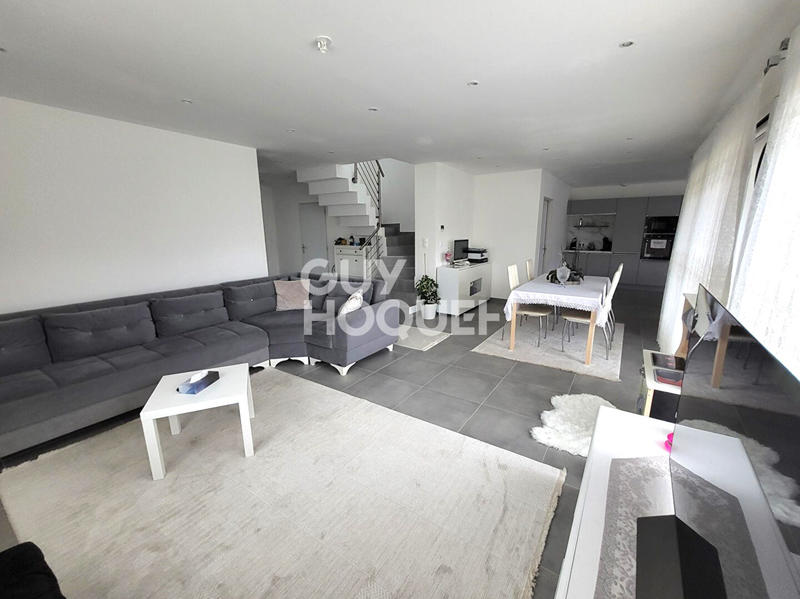 Maison - 143 m² - 6 pièces