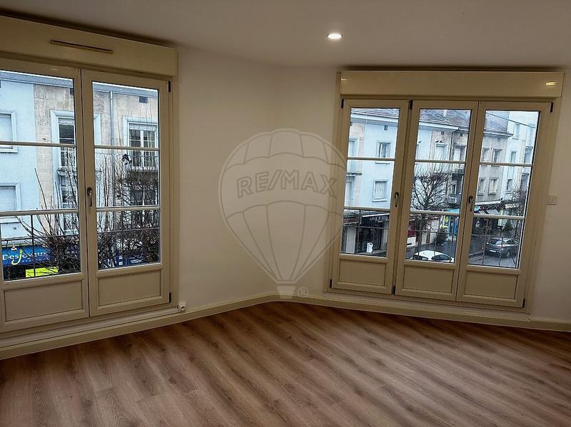 Immeuble - 368 m² - 18 pièces