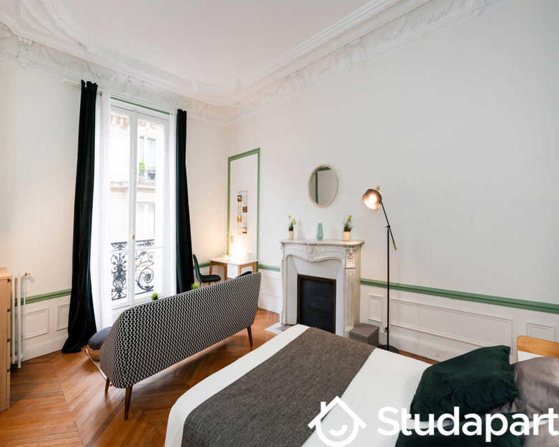 Chambre - 170 m² - 1 pièce