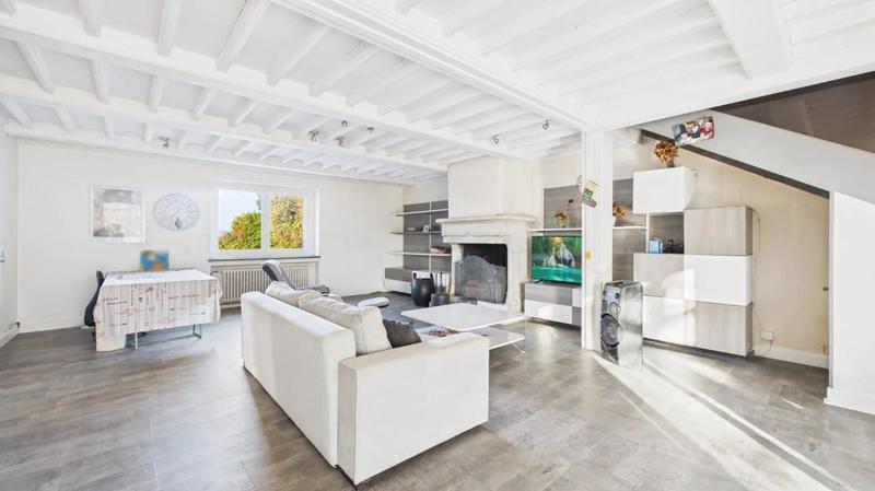 Maison - 320 m² - 11 pièces