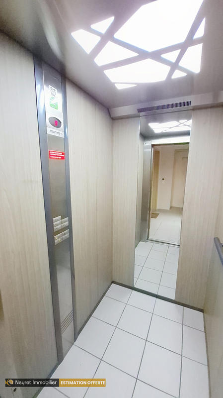 Appartement - 89 m² - 4 pièces