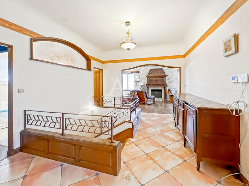 Maison - 188 m² - 7 pièces