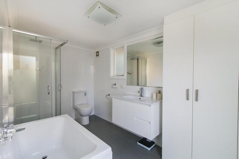 Appartement - 94 m² - 4 pièces