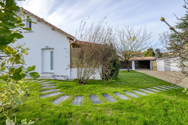 Maison traditionnelle - 110 m² - 5 pièces