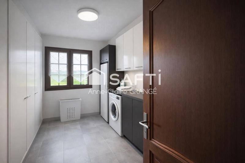 Maison - 156 m² - 6 pièces