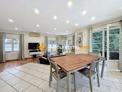 Maison - 165 m² - 5 pièces