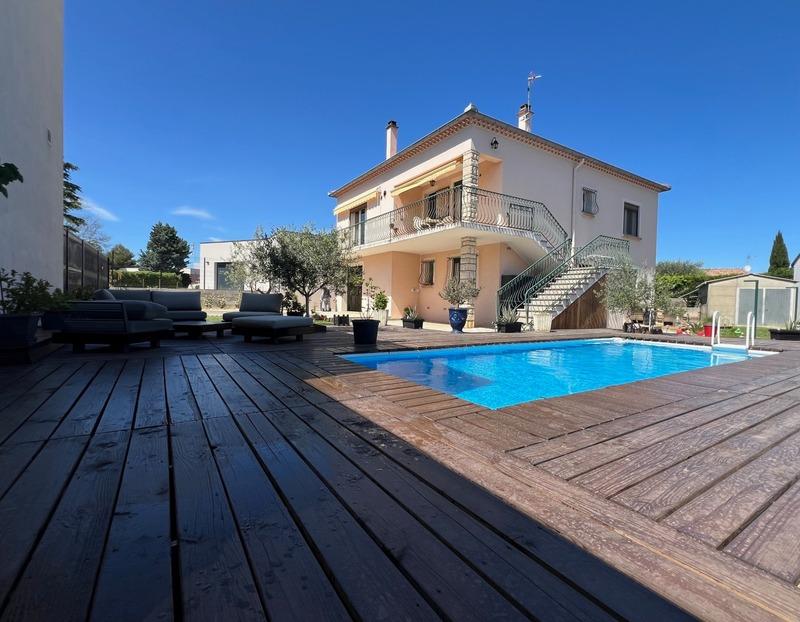 Maison - 145 m² - 7 pièces