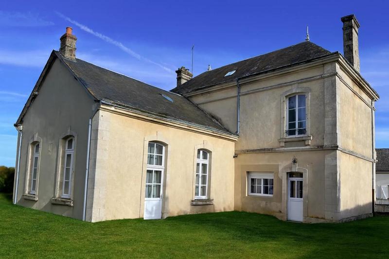 Maison - 180 m² - 5 pièces