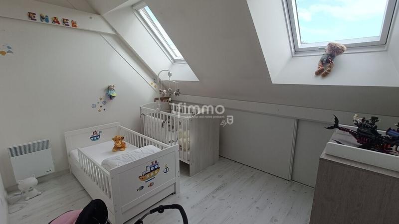 Pavillon - 150 m² - 7 pièces