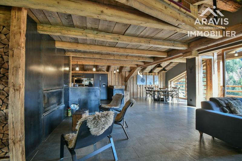 Châlet - 340 m² - 10 pièces