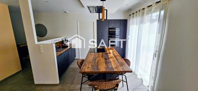 Maison - 110 m² - 4 pièces