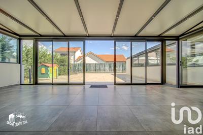 Maison - 230 m² - 7 pièces