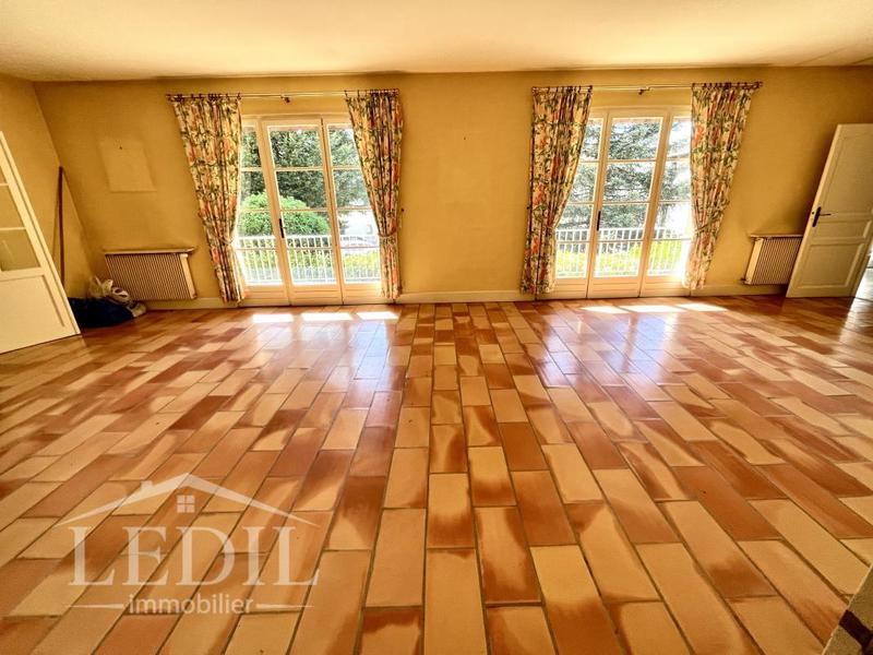 Maison de ville - 230 m² - 5 pièces