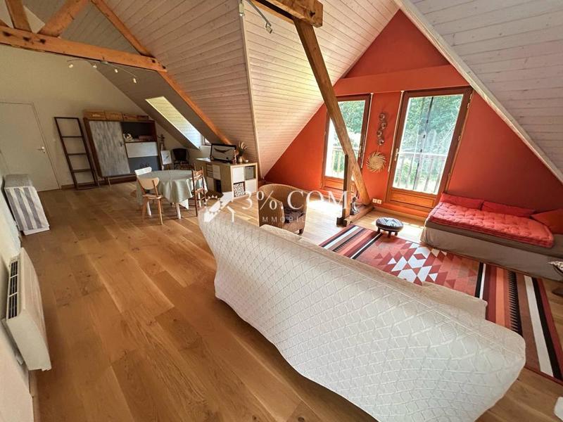 Maison - 205 m² - 8 pièces