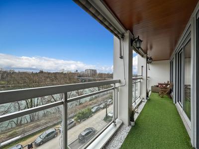 Appartement - 122 m² - 5 pièces