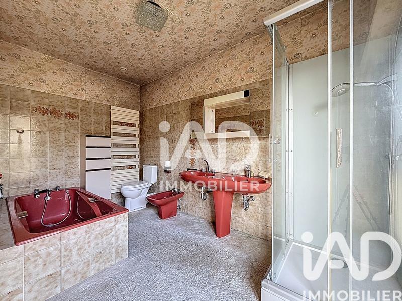 Maison - 285 m² - 11 pièces