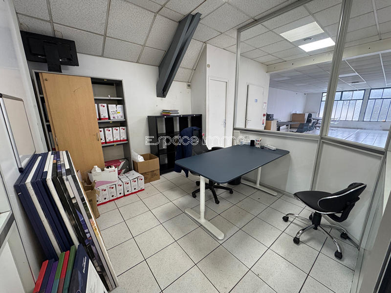 Local commercial - 776 m²