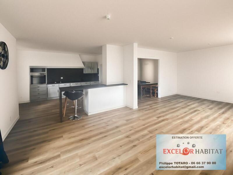 Maison - 212 m² - 7 pièces