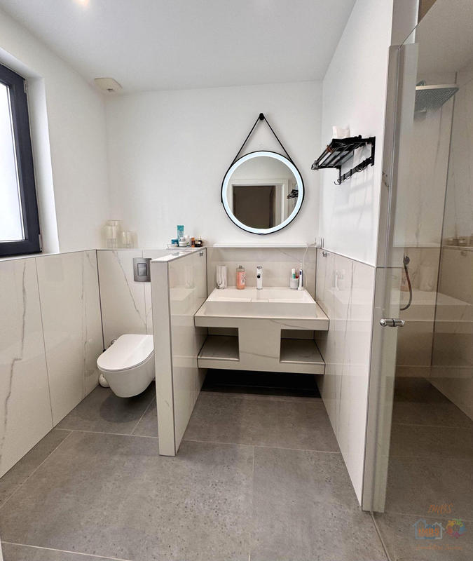 Maison contemporaine - 210 m² - 7 pièces