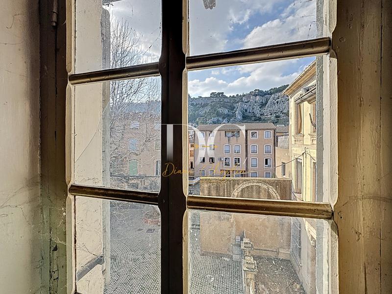 Maison - 80 m² - 5 pièces