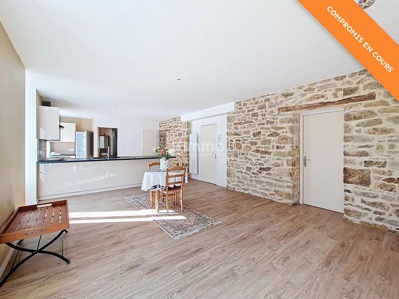 Appartement - 85 m² - 3 pièces