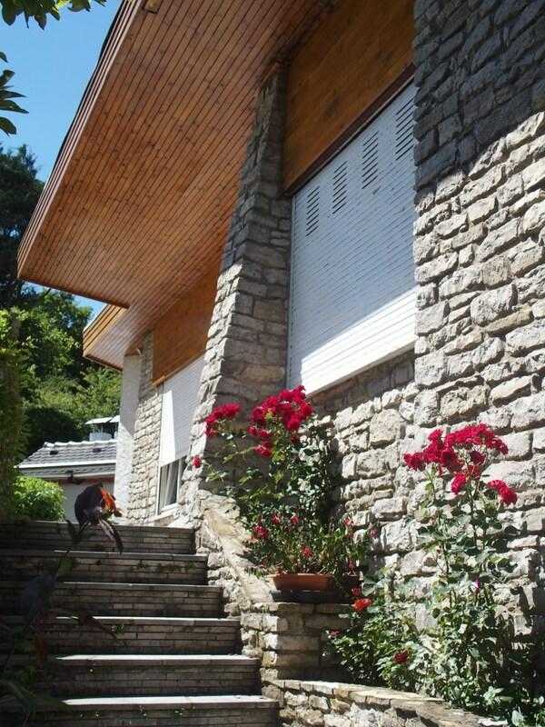 Maison - 742 m² - 32 pièces