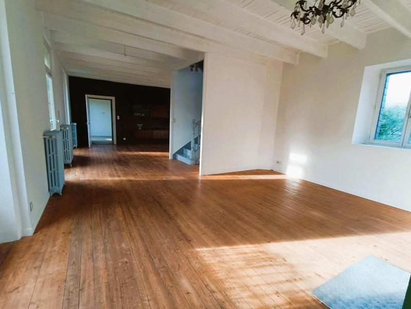 Maison - 215 m² - 7 pièces